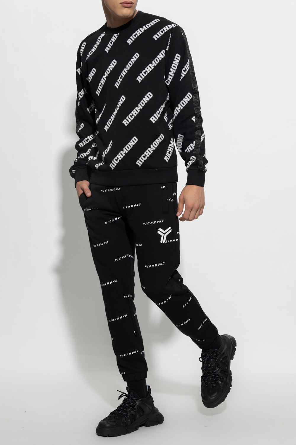 Jacket on a sweatshirt Print - sweatshirt Print with logo